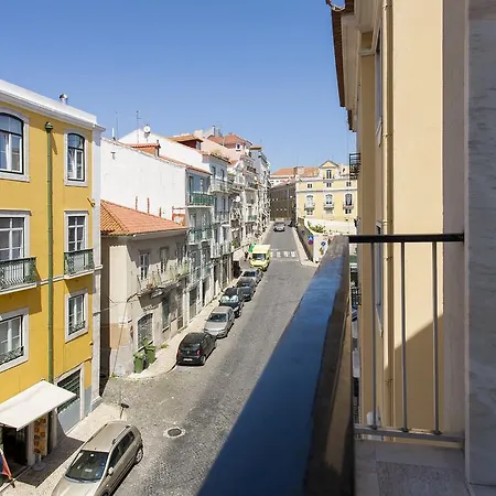 شقة Joivy Bright 2br Apt With River Views &balcony In Alfama, Moments From Santa Apolonia Train Station
