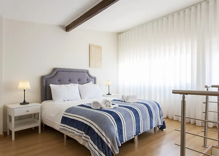 Joivy Bright 2br Apt With River Views &balcony In Alfama, Moments From Santa Apolonia Train Station Apartment Lisbon